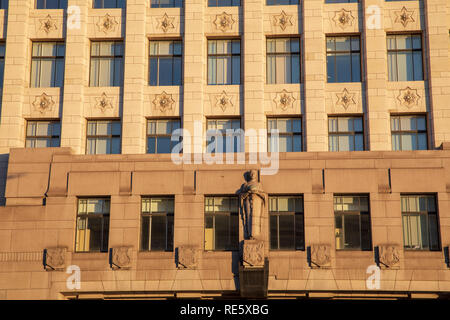 Adelaide House, un immeuble de bureaux à Londres, en Angleterre. Banque D'Images