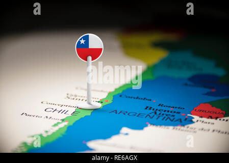 Le Chili a marqué avec un drapeau sur la carte Banque D'Images
