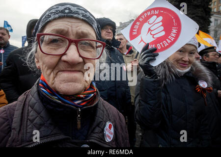 Moscou, Russie. 20 janvier, 2019 : quelques centaines de manifestants d'extrême gauche organiser une manifestation dans le centre de Moscou contre transfert du contrôle des îles Kouriles au Japon Crédit : Nikolay Vinokourov/Alamy Live News Banque D'Images