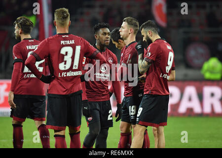 Nuremberg, Allemagne. 20 Jan, 2019. Joueur de Nuernberger, déception, frustrés, déçus, découragés, frustratedriert, après la fin de la partie. Soccer 1. Bundesliga, 18.journée, journée18, 1.FC Nuremberg (N) - Hertha BSC Berlin (B) 1-3, le 20/01/2019 à Nuremberg / Allemagne. MAX MORLOCK STADIUM. DFL RÈGLEMENT INTERDIT TOUTE UTILISATION DE PHOTOGRAPHIE COMME DES SÉQUENCES D'IMAGES ET / OU DE QUASI VIDÉO. | conditions dans le monde entier : dpa Crédit photo alliance/Alamy Live News Banque D'Images