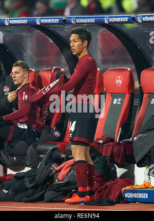 Nuremberg, Allemagne. 20 Jan, 2019. Yuya KUBO, FCN 14 changer, substitution, pièces de banque, Banque de réserve, joueur, entraîneur, joueur de la Banque japonaise, Japon, 1.FC NUEREMBERG - Hertha BSC Berlin 1-3 - DFL RÈGLEMENT INTERDIT TOUTE UTILISATION DES PHOTOGRAPHIES comme des séquences d'images et/ou quasi-vidéo - 1.ligue de soccer allemande à Nuremberg, Allemagne, Janvier 20, 2019, 18 Saison 2018/2019 journée, Nürnberg, Crédit : Peter Schatz/Alamy Live News Banque D'Images