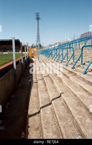 Vue générale de Brighton & Hove Albion FC Terrain de football, le terrain, Goldstone Brighton, East Sussex, photographié le 2 mai 1994 Banque D'Images