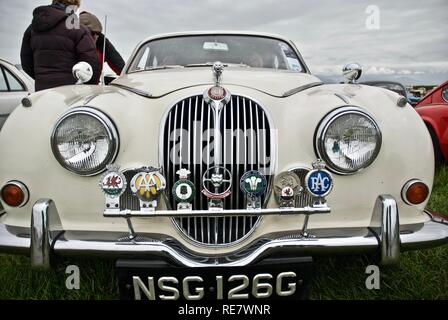 Une Jaguar MkII 1968 3.8Ltr salon à l''Anglesey Vintage Rally, Anglesey, au nord du Pays de Galles, Royaume-Uni, mai 2015 Banque D'Images