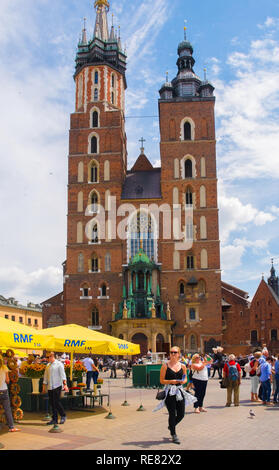 Cracovie, Pologne - 8 juillet 2018. Basilique St Marys à Cracovie, également connu sous le nom de l'église Notre Dame élevée au ciel Banque D'Images