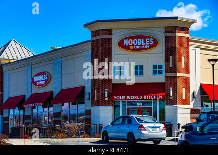 Lancaster, PA, USA - 5 mars, 2018 : Noodles & Company est un fast-restaurant décontracté qui sert une cuisine internationale et des plats de nouilles américain et p Banque D'Images