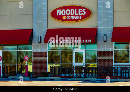 Lancaster, PA, USA - 5 mars, 2018 : Noodles & Company est un fast-restaurant décontracté qui sert une cuisine internationale et des plats de nouilles américain et p Banque D'Images