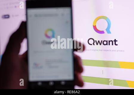 NOVI SAD, SERBIE - 19 janvier 2019 : Qwant, moteur de recherche exploité à partir de Paris, disponible pour les ordinateurs de bureau et mobiles. Rédaction d'illustration. Banque D'Images