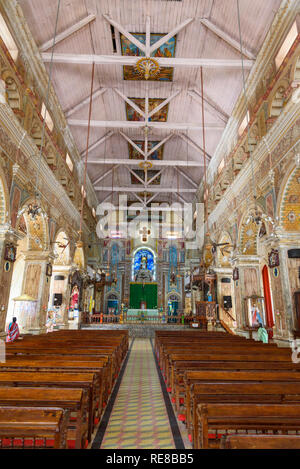 Basilique-cathédrale de Santa Cruz, fort Cochin, Kochi, Kerala, Inde Banque D'Images