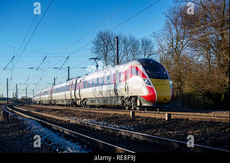 800 Classe 103 direction nord en York du London Kings Cross sur un test/formation exécuter comme il passe beaucoup de Paxton, le 17 janvier 2019 Banque D'Images