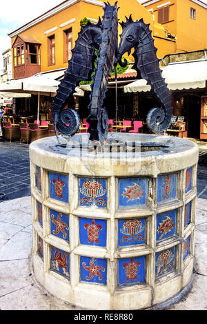 Les hippocampes Fontaine, Martyron Evreon, Rhodes, Rhodes, Grèce Banque D'Images