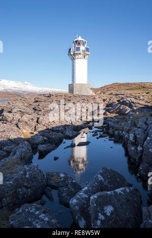 La Rhue phare près de Ullapool sur la côte ouest de l'Écosse de l'Atlantique, Wester Ross, Scotland, United Kingdom Banque D'Images