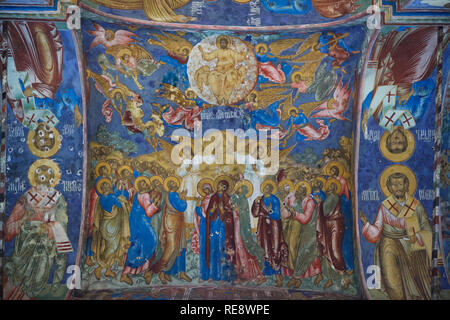 L'ascension de Jésus représenté dans la fresque au plafond par icône russe peintres Gury Nikitin et Sila Savin (1680) dans l'Église du prophète Élie à Iaroslavl, Russie. Banque D'Images