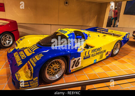FONTVIEILLE, MONACO - Juin 2017 : Roberto Barni bleu jaune 1939 à Monaco Top Cars Collection Museum. Banque D'Images