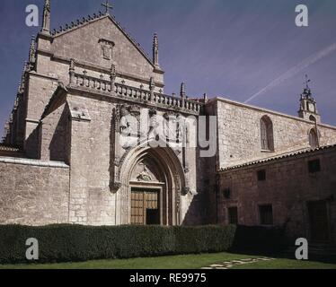 IGLESIA DEL MONASTERIO - FACHADA - 1499 - PRIMER RENACIMIENTO ESPAÑOL - ESTILO REYES CATOLICOS. Emplacement : Cartuja de Miraflores. L'ESPAGNE. Banque D'Images