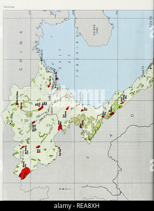 . L'Atlas de conservation des forêts tropicales : l'Asie et le Pacifique. Le Vietnam. 236. Veuillez noter que ces images sont extraites de la page numérisée des images qui peuvent avoir été retouchées numériquement pour plus de lisibilité - coloration et l'aspect de ces illustrations ne peut pas parfaitement ressembler à l'œuvre originale.. Collins, N. M. , Sayer, J. A. , Whitmore, T. C.. L'UICN Banque D'Images