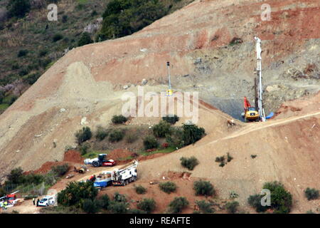 20 janvier 2019 - 20 janvier (Totalan, Malaga) Une semaine après l'événement dans les deux de Totalan ans Julen qui est tombé dans les 110 mètres de long, bien qu'ils continuent avec le forage à plein régime d'arriver au point de commencer à creuser à la main pour la récupération de Julen. Credit : Lorenzo Carnero/ZUMA/Alamy Fil Live News Banque D'Images