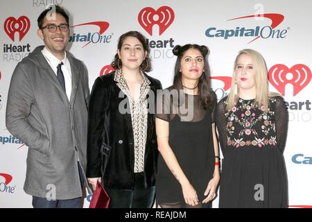 Burbank, CA. 18 janvier, 2019. Jack O'Brien, Anna, Hossnieh Shereen Younes, Sophie Alain Jolibert aux arrivées de Podcast iHeartRadio Awards présenté par Capital One, iHeartRadio Theatre Los Angeles, Burbank, CA, 18 janvier 2019. Credit : Priscilla Grant/Everett Collection/Alamy Live News Banque D'Images