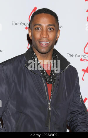 17 janvier 2019 - Los Angeles, CA, USA - LOS ANGELES - jan 17 : Brooks Darnell dans les feux de l'amour fête ses 30 ans à # 1 à la CBS Television City le 17 janvier 2019 à Los Angeles, CA (crédit Image : © Kay Blake/Zuma sur le fil) Banque D'Images