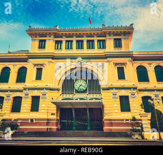 Poste Centrale de Saïgon dans le centre-ville de Ho Chi Minh Ville, Vietnam Banque D'Images