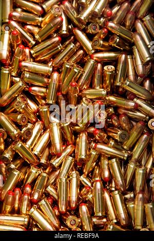 Cartouches, munitions, calibre 9x19 pour les armes de poing et armes automatiques Banque D'Images