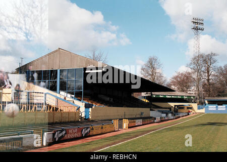 Vue générale d'Oxford United FC, terrain de football, Manor Ground, Headington, Oxford, photographié le 26 février 1995 Banque D'Images