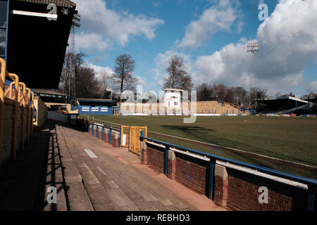 Vue générale d'Oxford United FC, terrain de football, Manor Ground, Headington, Oxford, photographié le 26 février 1995 Banque D'Images