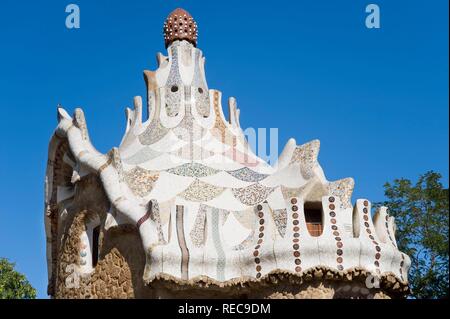 Dôme en forme de champignon, Parc Gueell Antonio Gaudi, architecte, UNESCO World Heritage Site, quartier de Gracia, Barcelone, Catalogne Banque D'Images