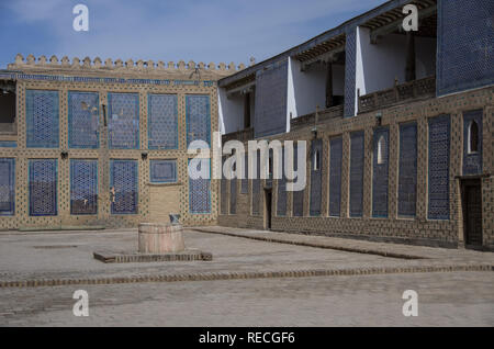 La cour du harem dans Hovl s Tosh Palace, Khiva. Banque D'Images