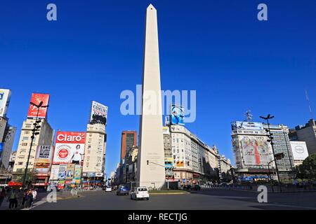 L'obélisque à la Plaza de la Republica de la ville de Buenos Aires, Argentine, Amérique du Sud Banque D'Images