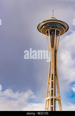 Seattle, Washington, USA - 28 octobre 2018. Le célèbre Space Needle monument au centre-ville de Seattle, WA. Banque D'Images