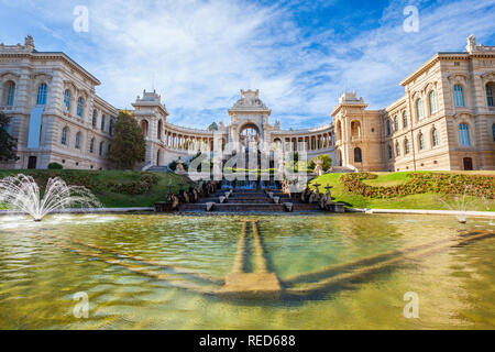 Le palais Longchamp abrite le Musée des beaux-arts et Musée d'Histoire Naturelle de Marseille en France Banque D'Images