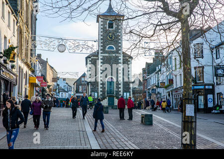 Keswick, une ville dans le district du lac avec le moot hall et place du marché, la salle a été construite à l'origine 16e siècle,Lake District, Cumbria Banque D'Images