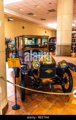 FONTVIEILLE, MONACO - Juin 2017 : bleu foncé BELANGER FRERES A1 1921 à Monaco Top Cars Collection Museum. Banque D'Images