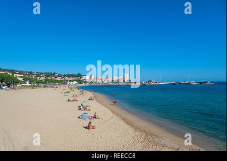 Plage, Sainte-Maxime, Var, Provence-Alpes-Côte d'Azur, France, Europe Banque D'Images