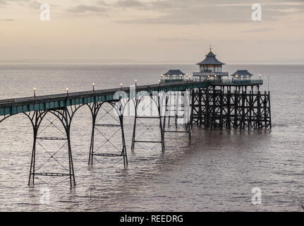 Clevedon Pier, près de Bristol, Angleterre, Royaume-Uni Banque D'Images