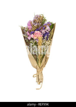 Bouquet de fleurs séchées de beauté isolé sur fond blanc Banque D'Images