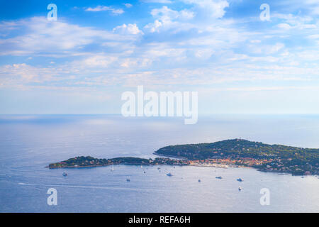 Beaulieu-sur-Mer. Paysage côtier des Alpes-Maritimes, France Banque D'Images