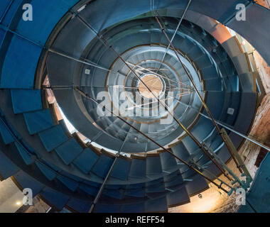 À l'escalier en spirale jusqu'à dans le Phare, Scotland's Centre for Design et Architecture, Glasgow. Banque D'Images