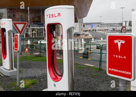 Point de recharge Tesla Banque D'Images