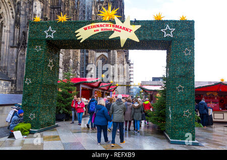 L'entrée sur le marché de Noël, Cologne, Allemagne Banque D'Images