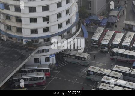 22 janvier 2019 - Chongqing, Chongqing, Chine - Chongqing, Chine-le bâtiment de 9 étages, construit en 1990, est un landmark architecture appartenant à une station de bus longue distance dans le sud-ouest de l'ChinaÃ¢â€ Chongqing. (Crédit Image : © SIPA l'Asie via Zuma sur le fil) Banque D'Images