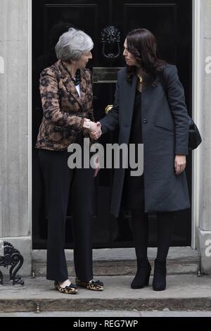 PM Theresa peut se réunit le premier ministre de la Nouvelle-Zélande, Jacinda Ardern, à Downing Street. Londres, Royaume-Uni. 21/01/2019 | Le monde d'utilisation Banque D'Images