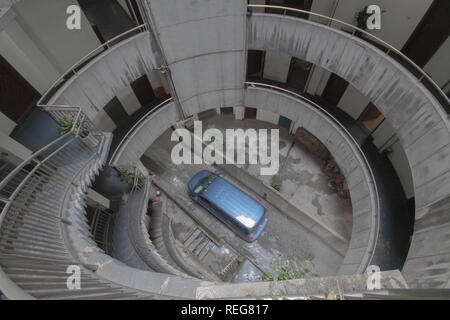 22 janvier 2019 - Chongqing, Chongqing, Chine - Chongqing, Chine-le bâtiment de 9 étages, construit en 1990, est un landmark architecture appartenant à une station de bus longue distance dans le sud-ouest de l'ChinaÃ¢â€ Chongqing. (Crédit Image : © SIPA l'Asie via Zuma sur le fil) Banque D'Images