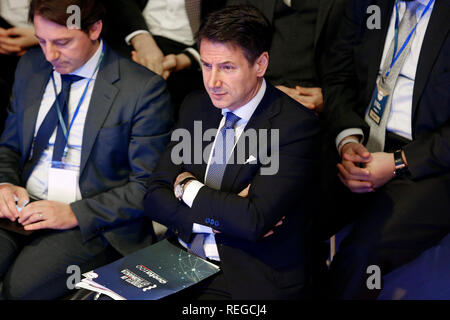 Rome, Italie. 22 janvier, 2019. Giuseppe Conte Rome le 22 janvier 2019. Convention du mouvement 5 étoiles partie d'expliquer la loi de revenu de base qui vient d'être approuvé. Foto Samantha Zucchi Insidefoto insidefoto Crédit : srl/Alamy Live News Banque D'Images