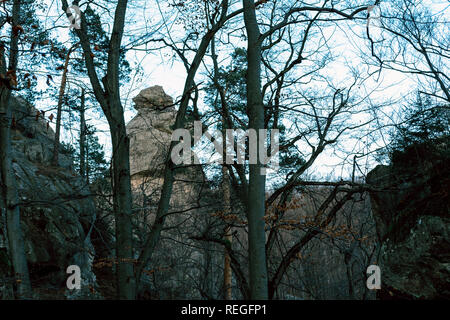 De beaux paysages de l'Ukraine à l'automne 2019 Dovbush Banque D'Images