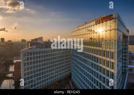 La construction de la maison d'édition Spiegel est situé à l'Ericusspitze dans le quartier Hafencity à Hambourg. Banque D'Images