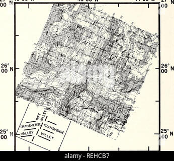 . Recueillis les réimpressions / laboratoires océanographiques et météorologiques de l'Atlantique [et] laboratoires océanographiques du Pacifique. Bedford périodiques.. 113 27° AL46°00 W N 45°00 W 44°00 W 27c. 46°00 W 45°00 W 44°00 W Fig. 2. Carte bathymétrique [7] contourées dans des centaines de mètres d'un carré de 180 km sur la dorsale médio-crest à 26°N de latitude (Fig. 1 ; tableau 1). Pistes de sondage sont déçus. Des profondeurs de plus de 3400 m sont ombrées de circonscrire la vallée du rift et clues cette tendance normale à l'east side et obliques sur le côté ouest de la vallée du rift, comme esquissé dans l'encart dans le grand. Banque D'Images