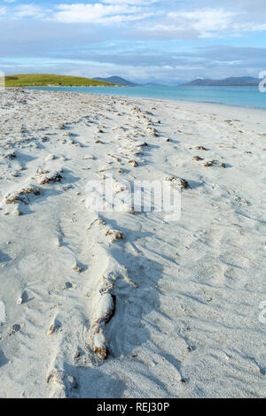 Plage de sable à Berneray auberge après une tempête à à Ensay et Harris, à l'Île de North Uist, îles Hébrides, Ecosse, Royaume-Uni Banque D'Images