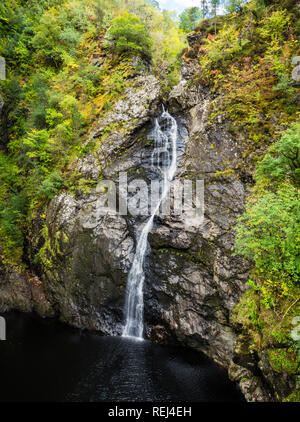 Les chutes de foyers près d'Inverness dans les Highlands, Ecosse Banque D'Images