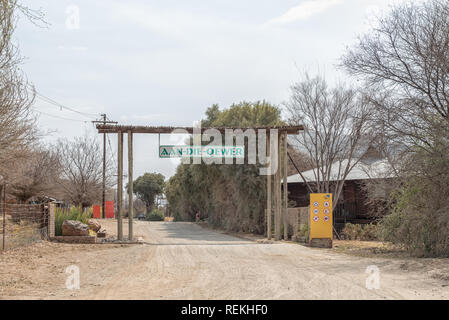 ORANIA, AFRIQUE DU SUD, LE 1 SEPTEMBRE 2018 : Entrée de l'aan Die Oewer station de vacances à Orania dans la province du Cap du Nord Banque D'Images